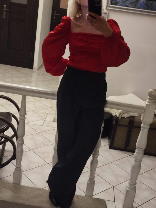 Top z bufiastymi rękawami Vero Moda rozmiar M