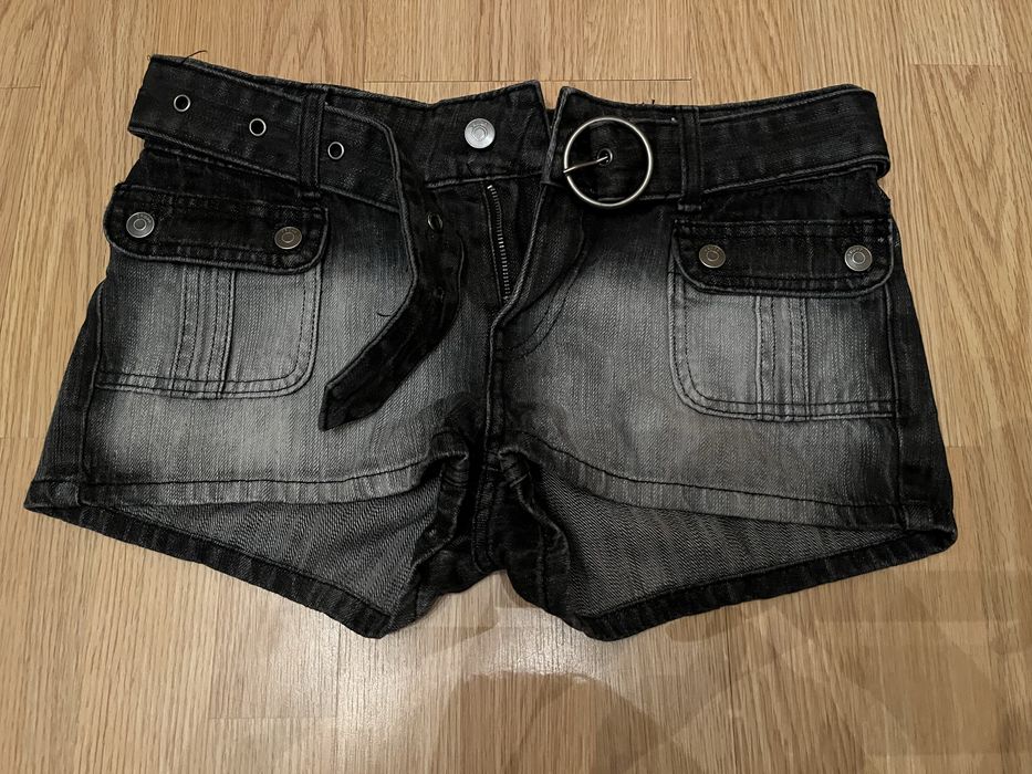 Джинсовые шорты