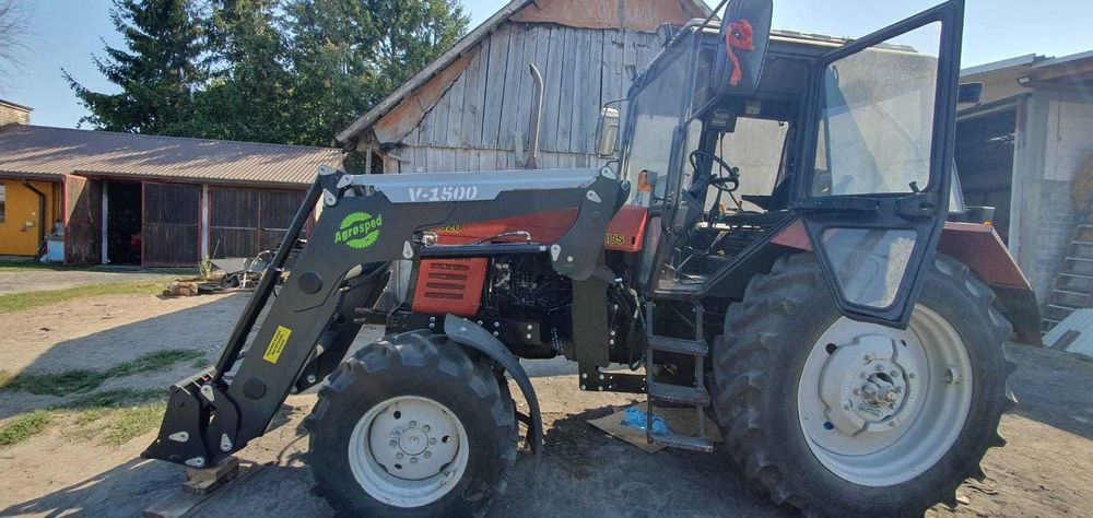 Ładowacz czołowy TUR z montażem