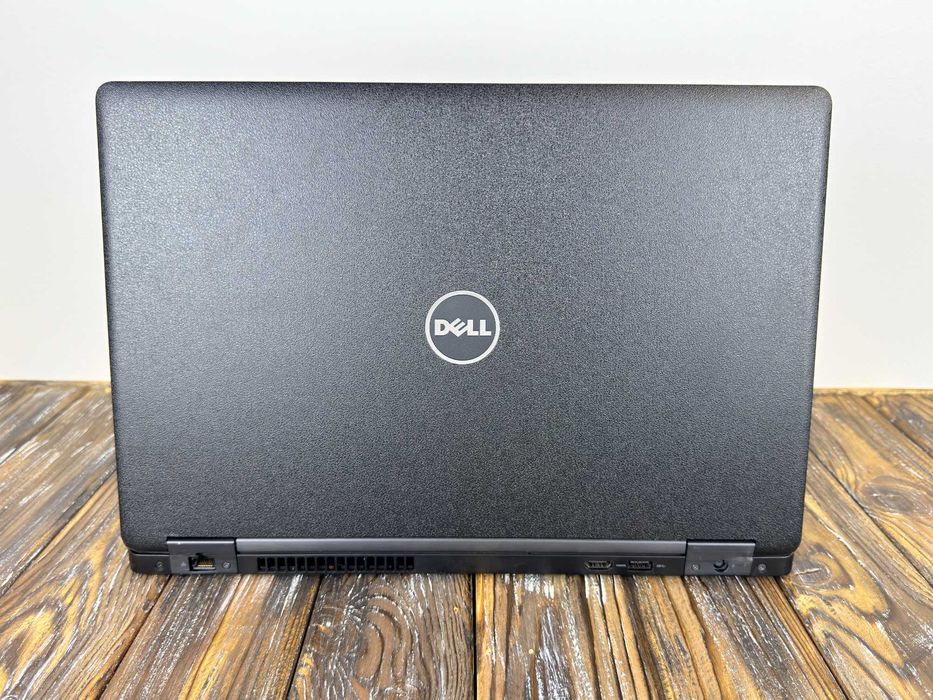 РОЗПРОДАЖ! Професійний Ноутбук з Сенсорним Екраном Dell Precision 3520 /Quadro M620 2 GB