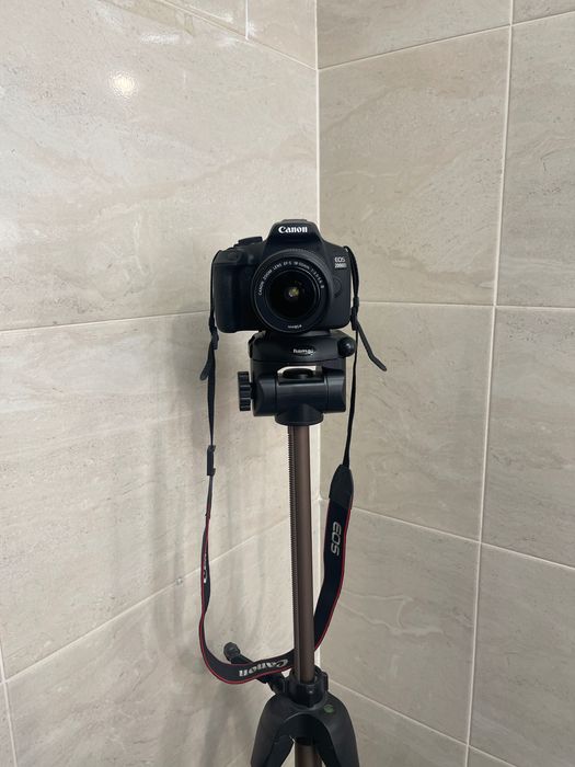 CânonEOS 2000D seminova64354166706947120