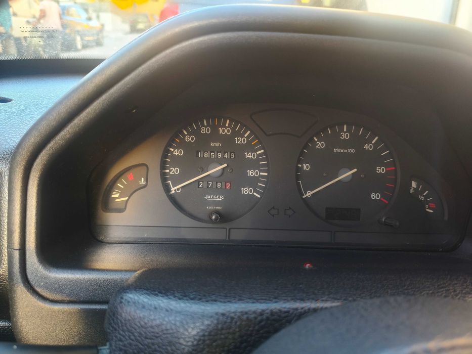 Peugeot 106 comercial