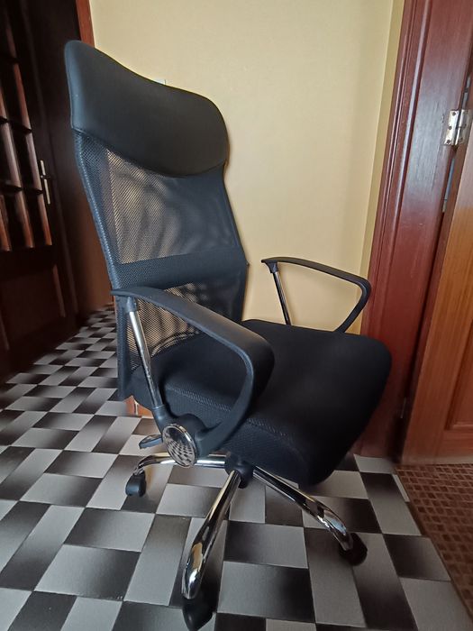 Cadeira escritório Staples Aspen