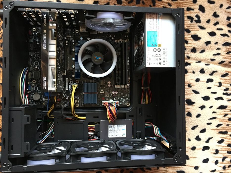 x5670 6 ядер 12 потоків 2,9 MHz Turbo Boost до 3,3 MHz/16 DDR3 RAM