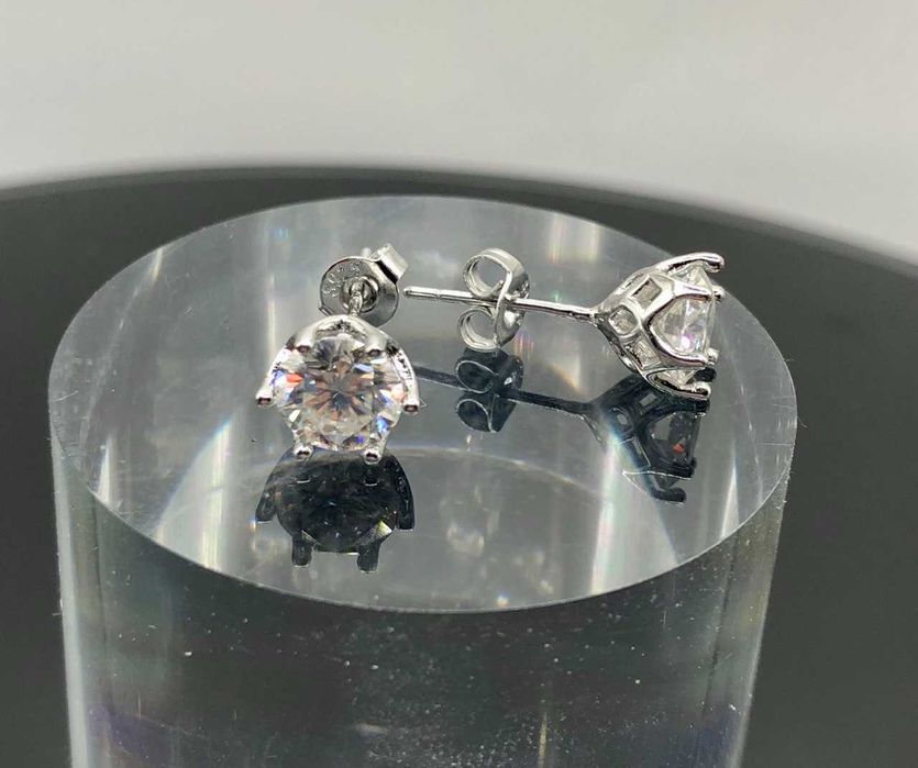 Серьги серебро с чистым муассанитом 2.0 карат