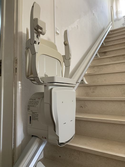Cadeira elevatoria/cadeira de escada