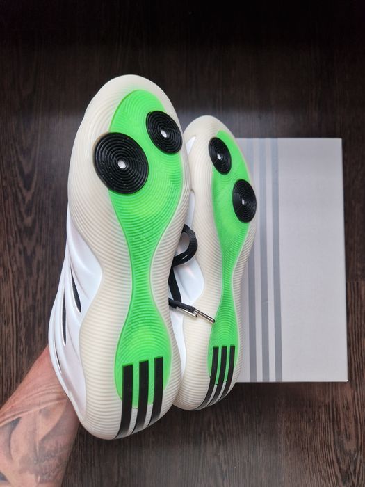 Adidas Harden Volume 9 roz. 45⅓