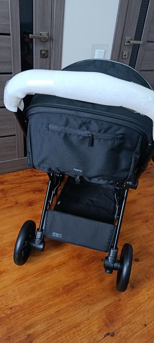 Нова прогулянкова коляска від Carrello