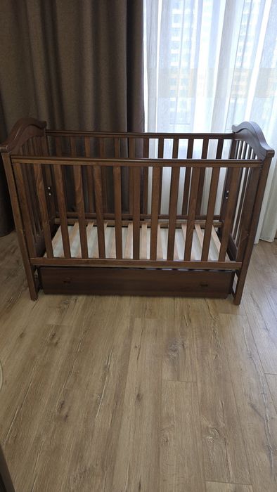 Продам кроватку Верес