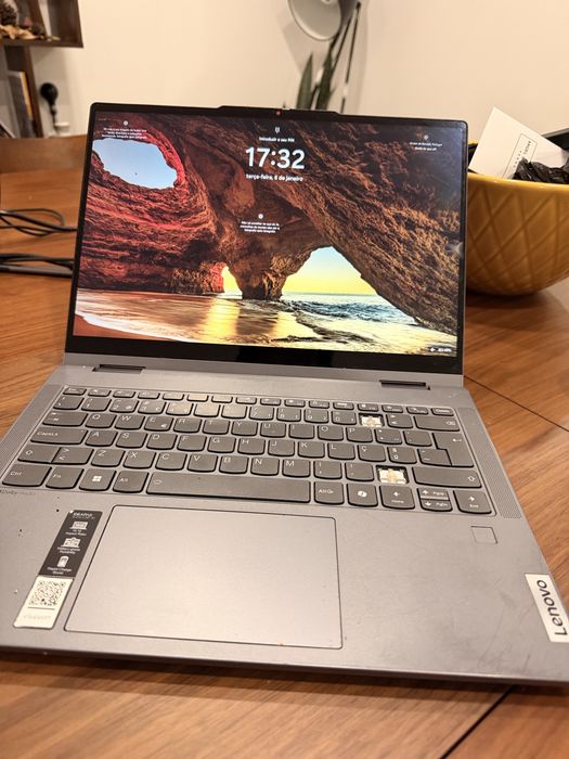 Portátil Lenovo 2 em 1 tátil com caneta | Funcional | Ler descrição