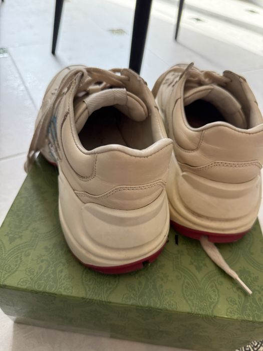 Продам кросівки Gucci