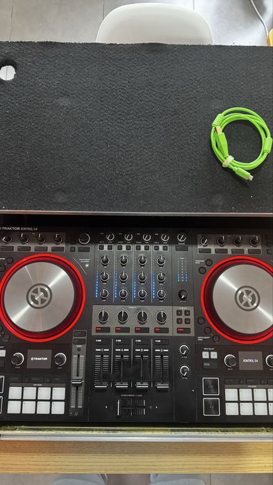 VENDO Traktor S4 Mk3