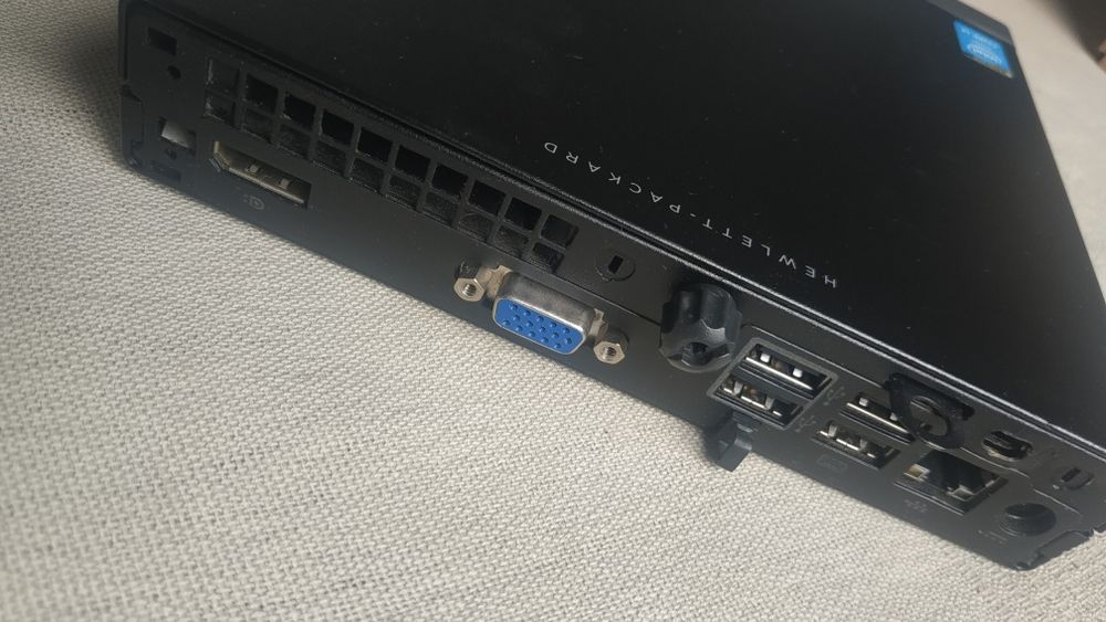 Mini computador HP 400 G1