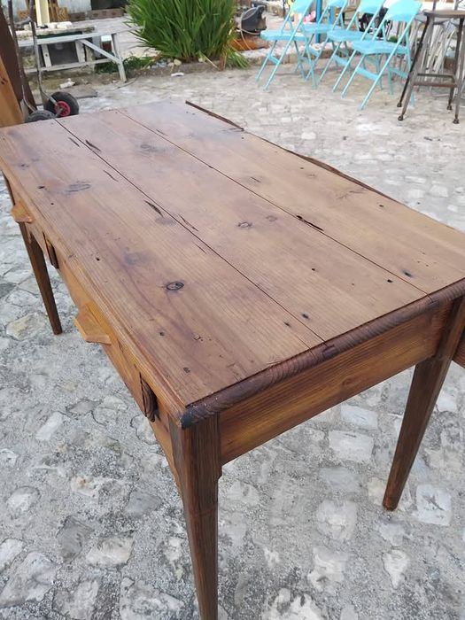 Mesa de aba rústica