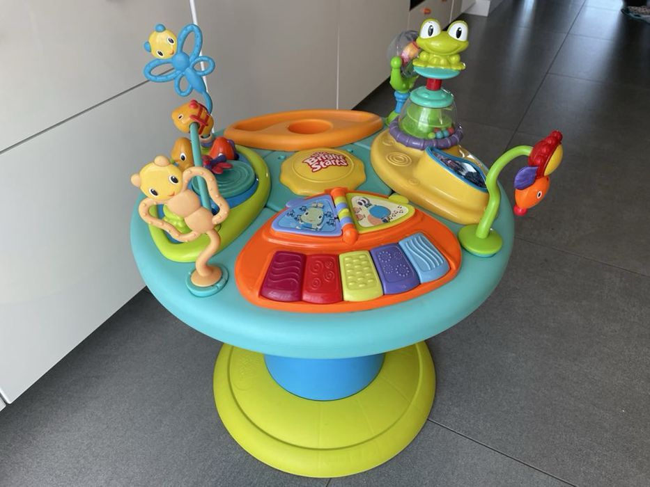 Stolik edukacyjny z dźwiękami Bright Starts