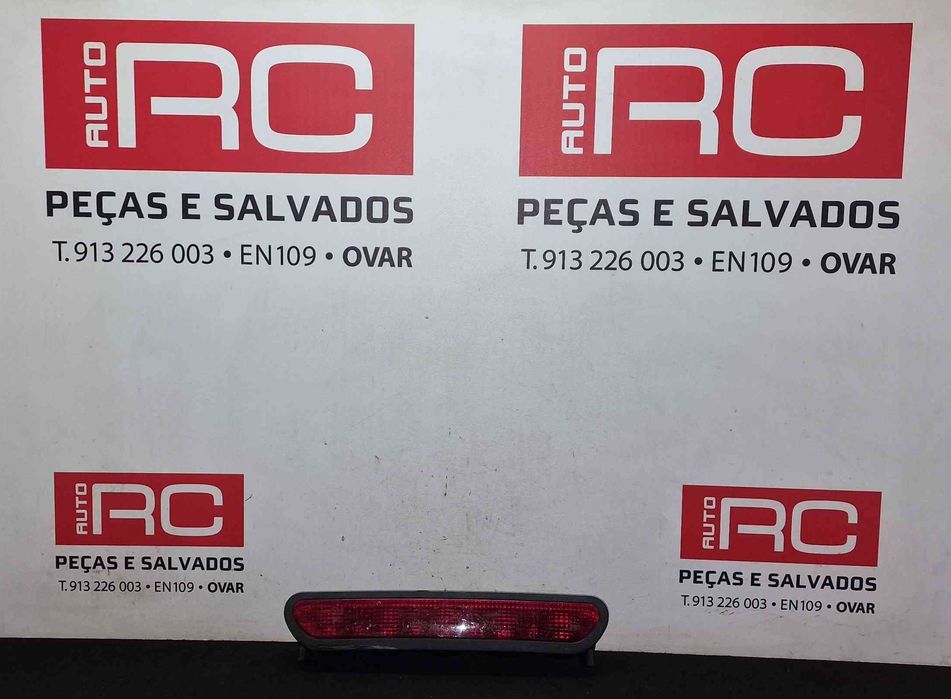 Luz Stop Adicional / 3º Stop FIAT TIPO Hatchback (356_, 357_) ano 2017