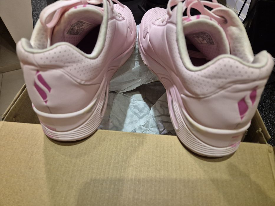 Кросівки дівчині Skechers рожеві кроссовки девочке розовий р.38