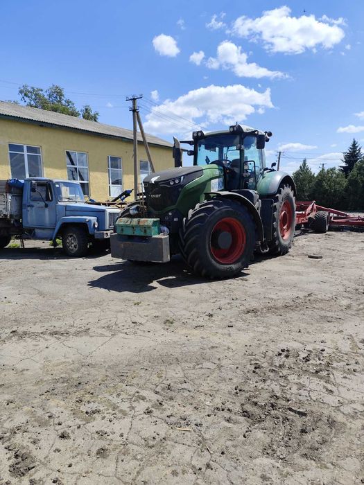 Трактор Fendt-1038