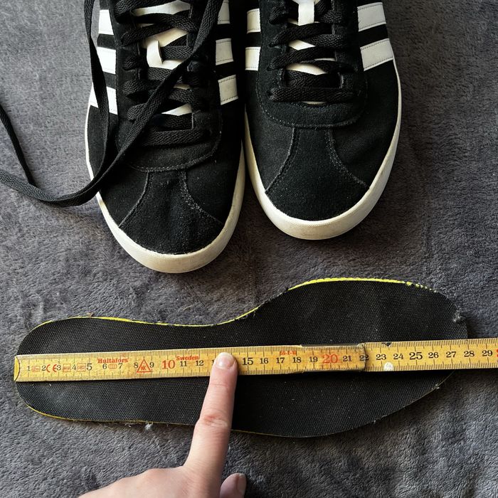 Чоловічі кросівки Adidas. P. 44.