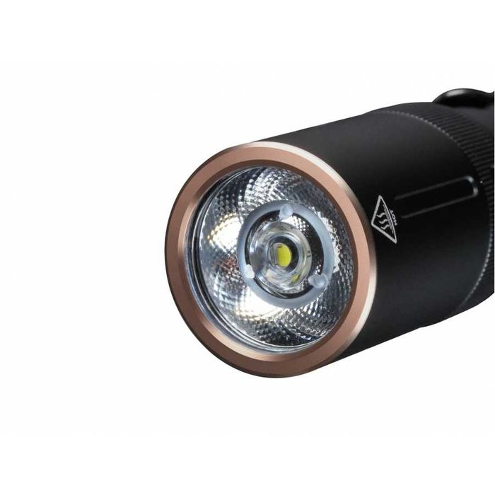 Fenix E20 V2.0 Latarka diodowa LED czarna 350lm ZASIĘG 126 metrów!