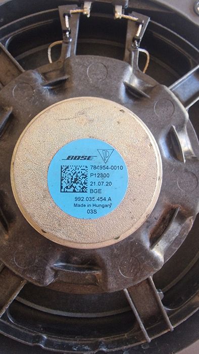 Coluna Bose Porsche 991