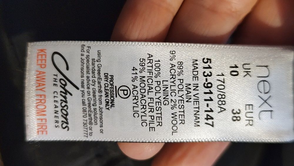 Piękny płaszczyk 38