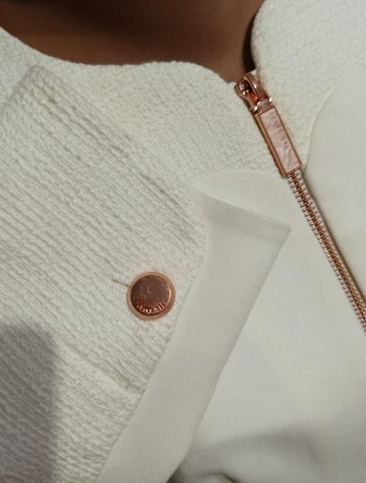 Жіночий стильний жакет