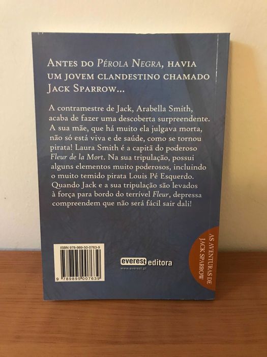 Piratas das Caraibas - Jack Sparrow (Livro NOVO)
