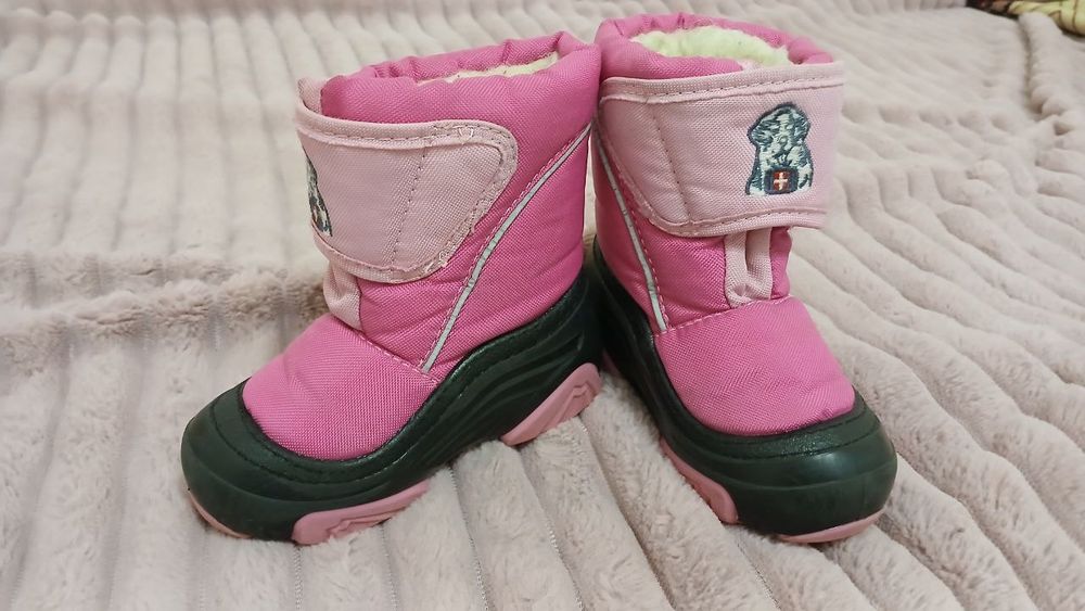 Зимові чоботи для дівчинки