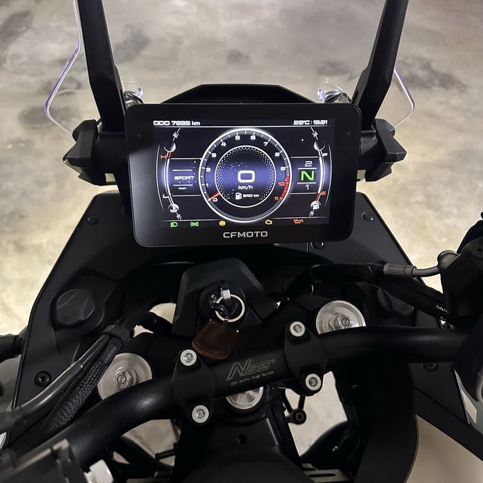 CFMoto 800 MT N39