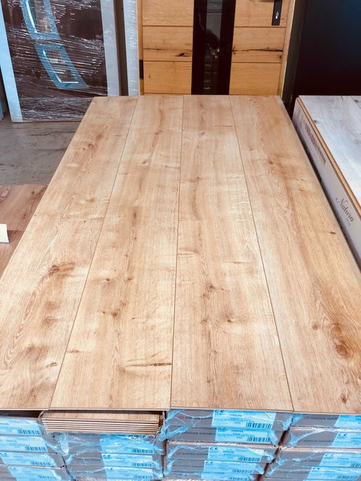 Panel podłogowy wodoodporny Dąb Kopenhaga Ac4 7MM