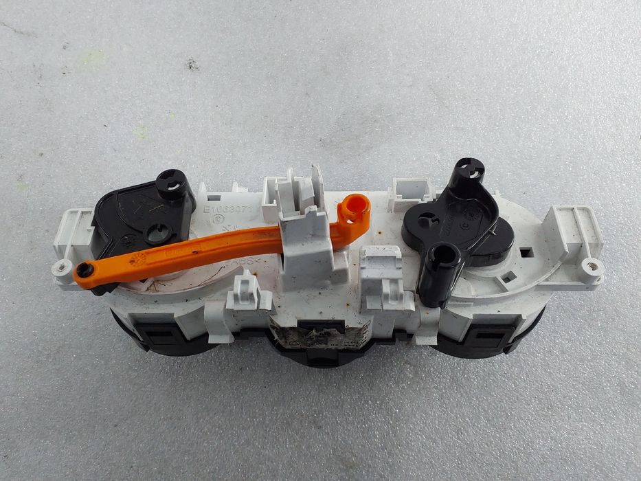 Comando chauffage / sofagem PEUGEOT 208