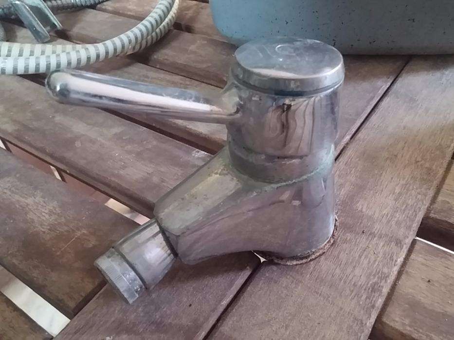 Functional Used Bathroom Faucets!!64751235386243121