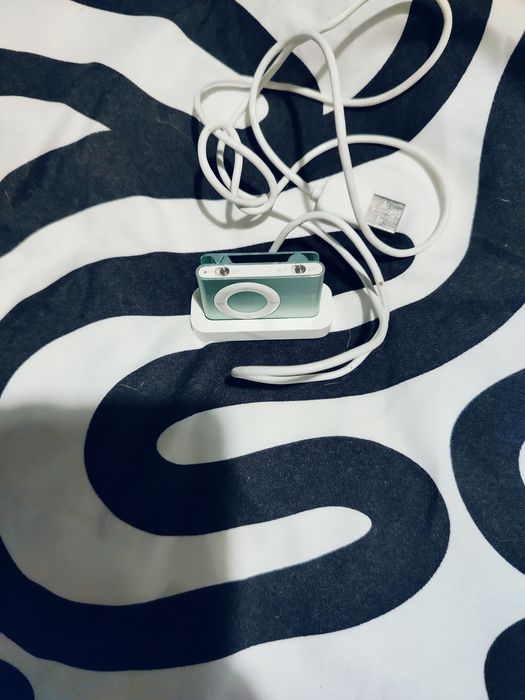 iPod z stacją dokującą