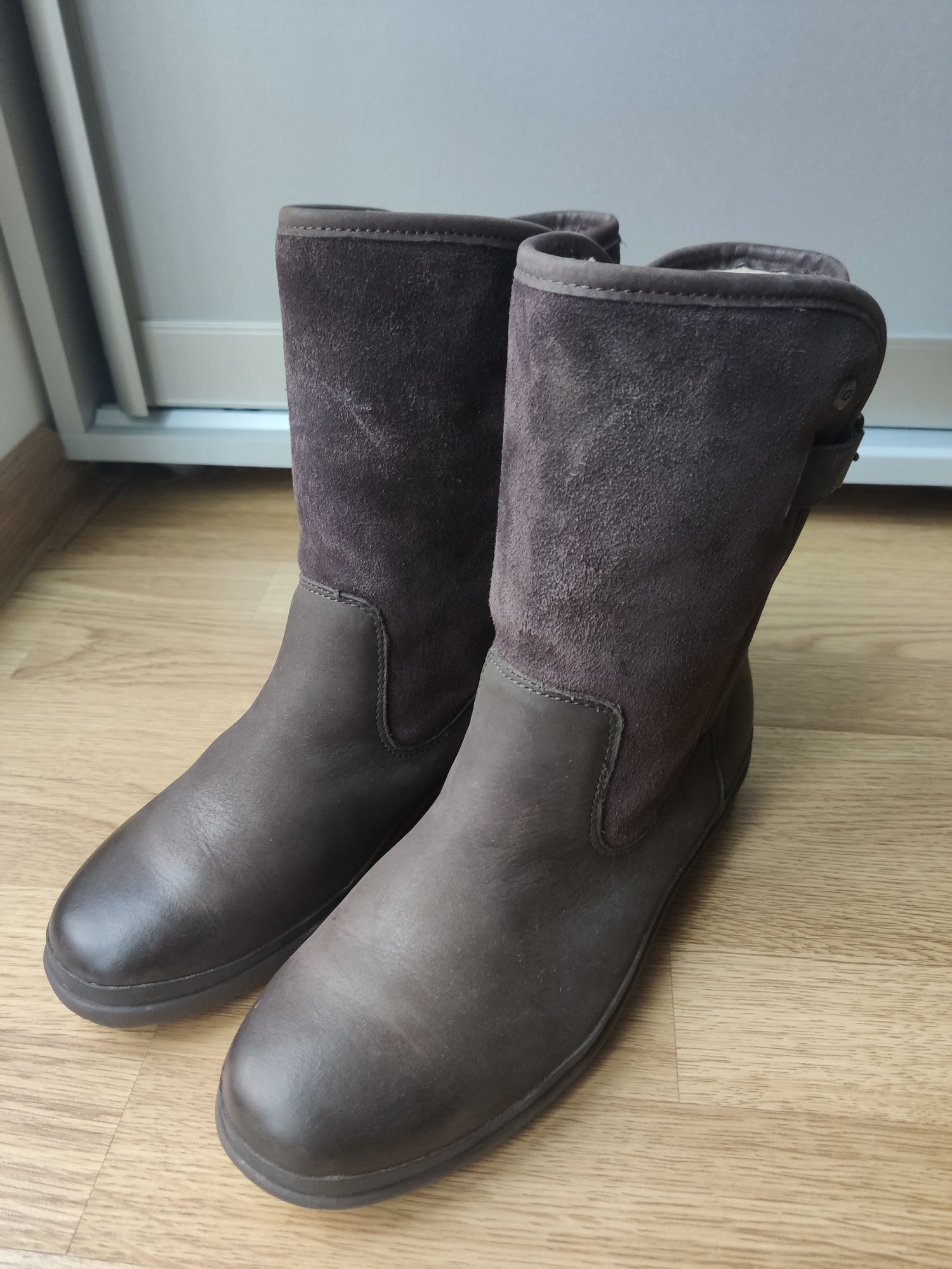 Ugg oren deals
