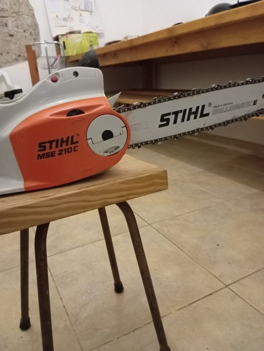 Eletro serra  STIHL.