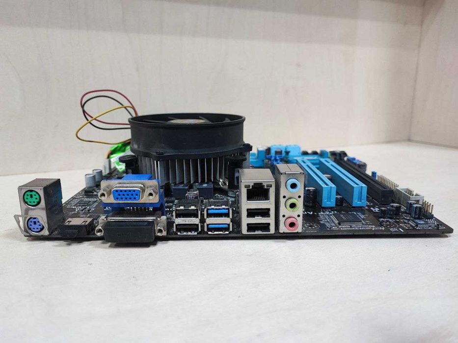 Материнська плата Asus P8B75-M LE + I3-3220