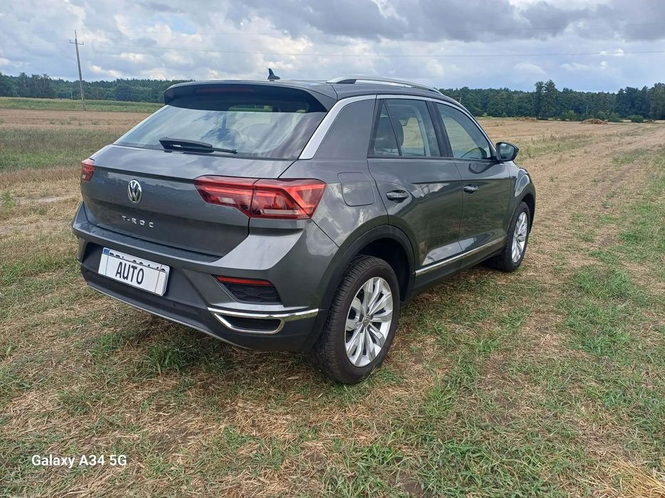 Volkswagen T-Roc 2018r-1.5ben-150KM-nawi-wirtualne zegary-limatronic-fulled