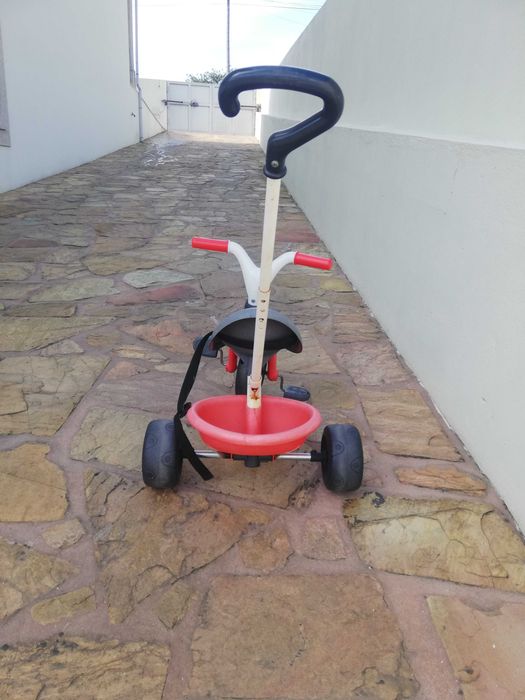 Triciclo criança