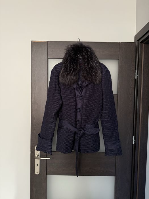 Kurtka damska pikowana z futerkiem granatowa rozmiar 44