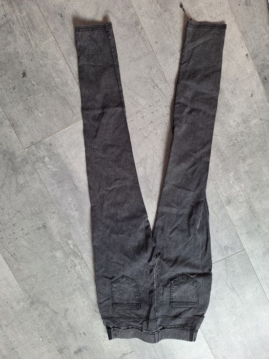 Spodnie dopasowane rozm.S