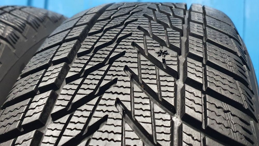 205/60 R16 Sprzedam opony zimowe Goodyear ! Bez napraw ! Rok 2023