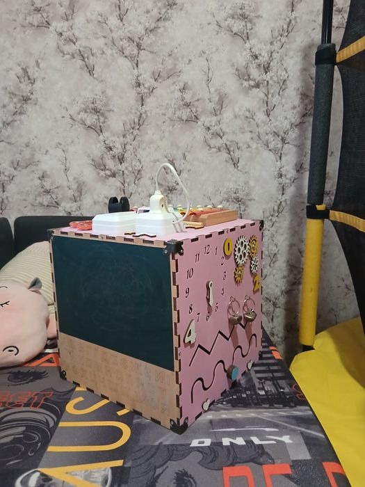 Бізікуб 30*30*30