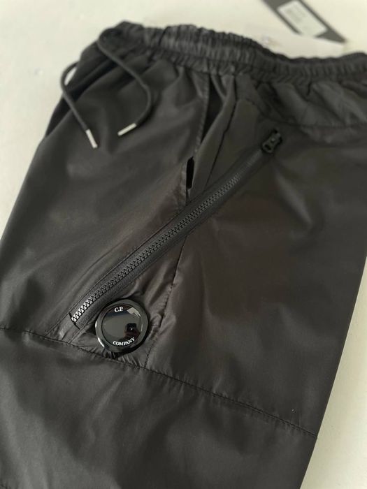 Шорти CP Company Neylon/ шорти сіпі компані чорні нейлонові/сп компані
