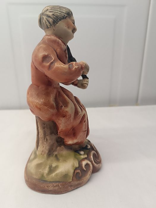Figura Mulher a Tocar Violino. 17 cm