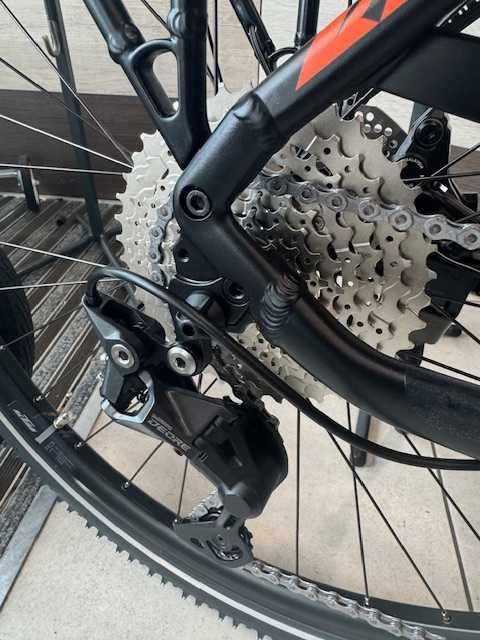 Rower elektryczny KTM MACINA SPORT CX 750 LTD64 Bosch CX4 -  Śląsk