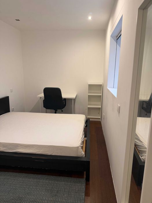 Arrendo moradia T1 com espaço exterior