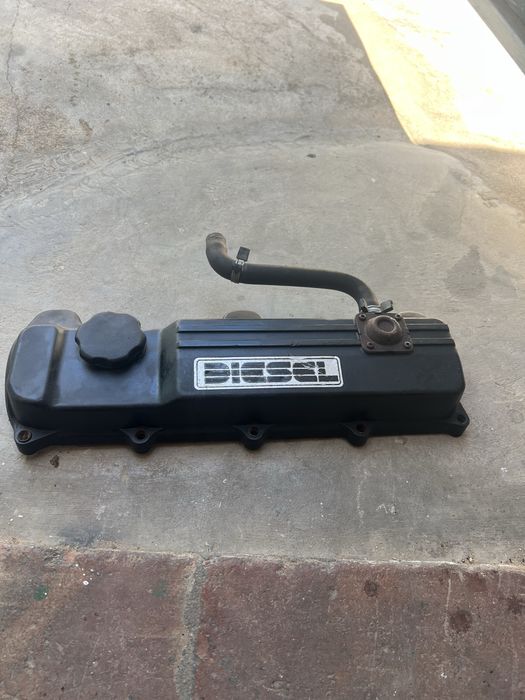 Tampa de motor opel corsa 1.5td