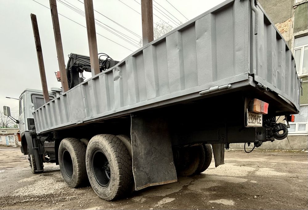 Камаз лісовоз маніпулятор. Робоче авто.