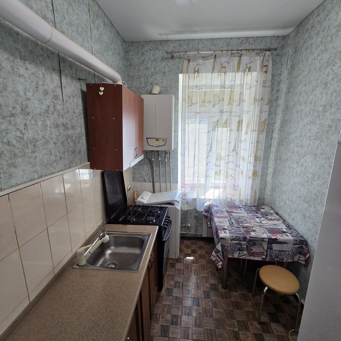 Продаж 1 кімнатна  квартира  Центр вулиця Адміральська
